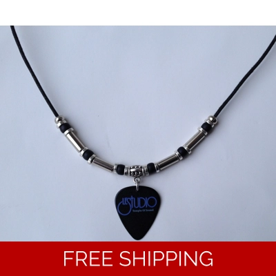 Le Studio Deluxe Necklace Black Pick W&B Logo Le Studio Deluxe Necklace Black Pick W&B Logo